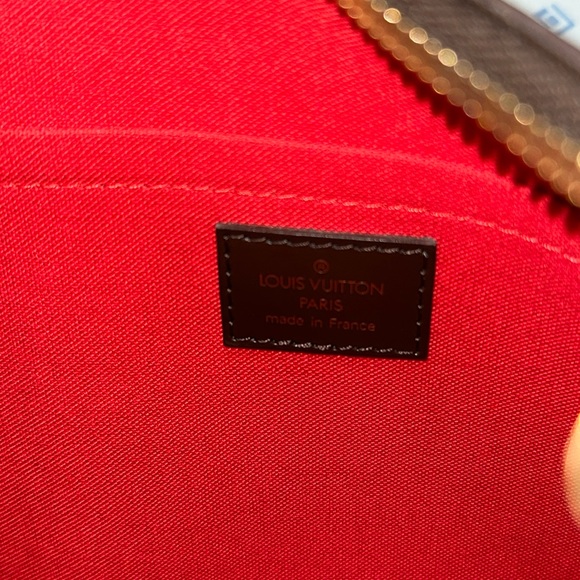 Authentic Louis Vuitton Thames MM in Damier Ebene - Picture 14 of 16